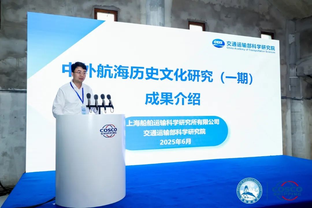 a24d38e9dd54d6cbfb3f1a3fc05fa2d.jpg